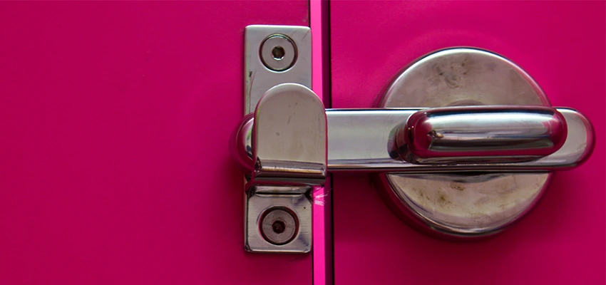 Childproof Gate Lock in Menlo Park, California