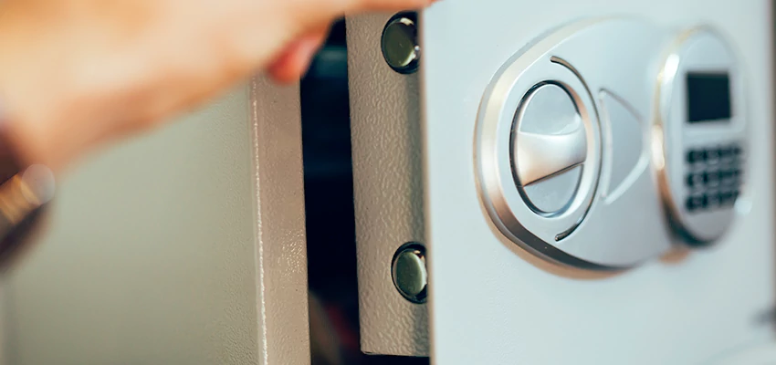 Fingerprint Safe Openers in Menlo Park, CA