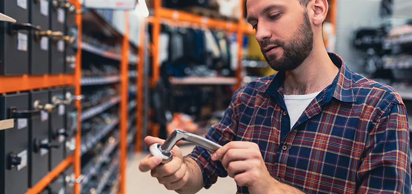 Locksmith For Retail Stores Lockout Services in Menlo Park, California